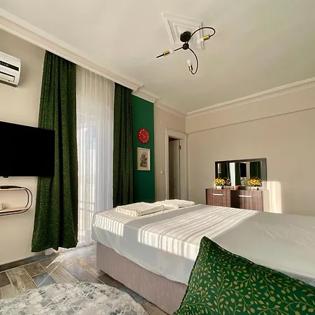 Pine & Ocean Breeze Lara Antalya דירה *
