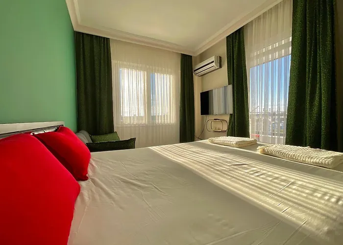 Pine & Ocean Breeze Lara Antalya *